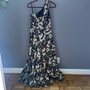 Betsy & Adam Gold and Navy Metallic one shoulder evening gown in size 14